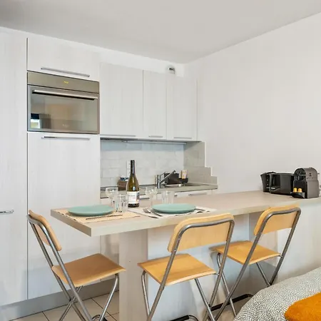 Daire Cozy With Terrace, Monaco And 5 Min Away